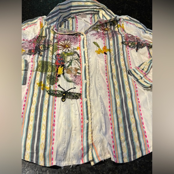Chico's Striped Embellished Button-up Top Embroidered Beaded Butterfly Size 16 - Picture 5 of 13